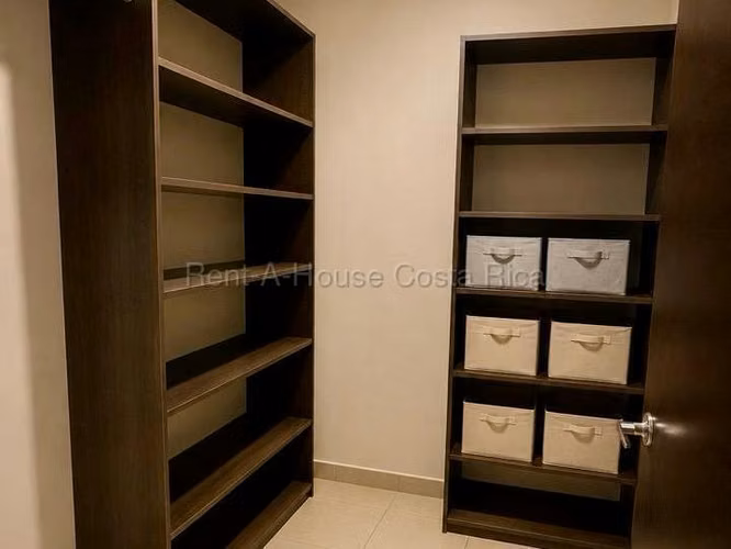 Venta de Casa en La Guácima de Alajuela. RAH 26-2120 - Imagen 3