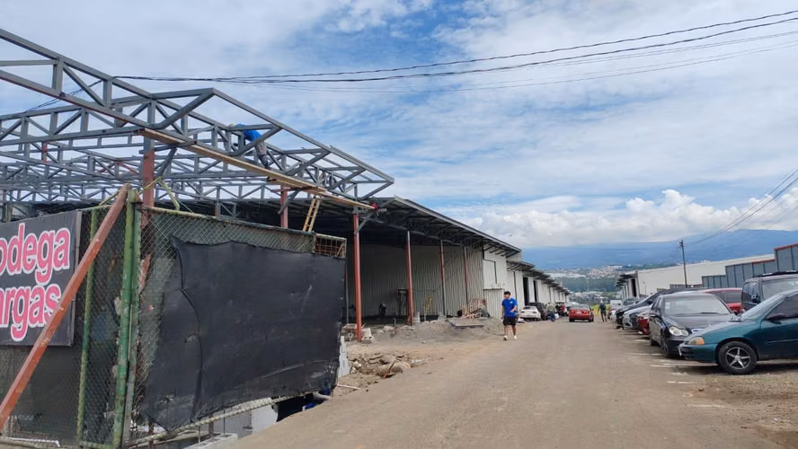 BODEGA SAN JOSÉ, PAVAS 330mts2 - Imagen 4