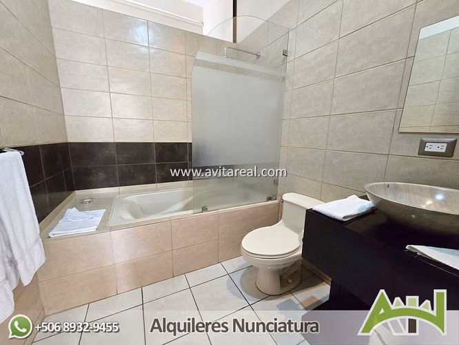 Apartamento Amueblado en Guachipelín de Escazú con AC - Imagen 5