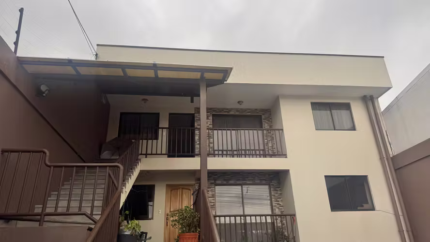 SE ALQUILA TRES RIOS APARTAMENTO SEGUNDO PISO ESTANCIA ANTIGUA