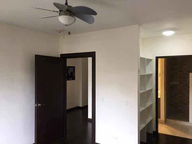 Condominio exclusivo ABITU con piscina, gimnasio, bosque y seguridad - Imagen 4