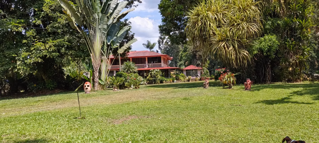 Exclusiva Propiedad en venta Albergue Isla Verde Lodge - Imagen 6