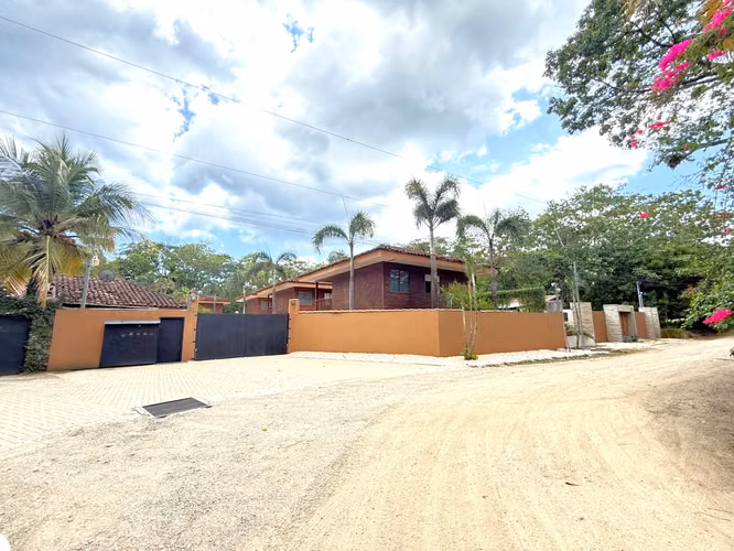 Villa tropical amueblada en Playa Tamarindo, piscina, 3 habitaciones - Imagen 4