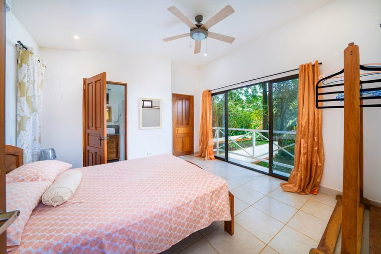 1,1ha con vista al Mar, Casa y Piscina - Imagen 8