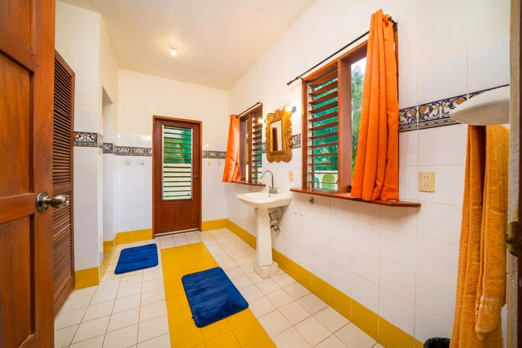 1,1ha con vista al Mar, Casa y Piscina - Imagen 13