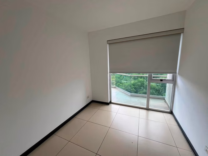 Alquiler de apartamento en PARADISUS ROHRMOSER tres habitaciones - Imagen 7