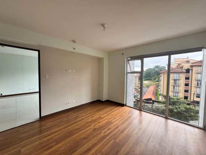 Se alquila apartamento en condominio en La Uruca con amenidades - Imagen 4