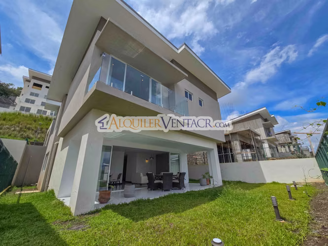 CONDO AMUEBLADO DE 305 M2 CON 546 M2 DE LOTE EN GUACHIPELIN ESCAZU - Imagen 6
