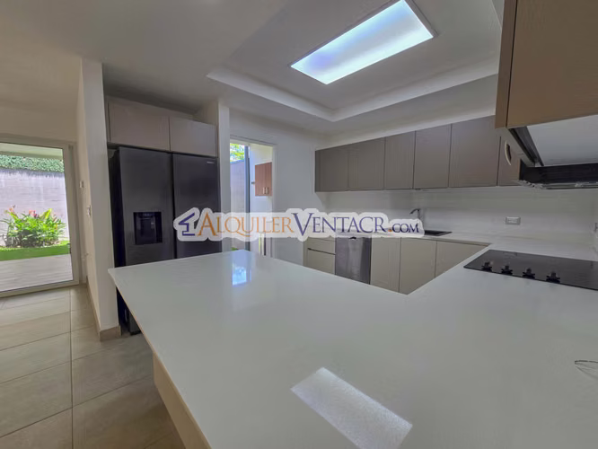 SOURCE LIVING GUACHIPELIN ESCAZU! CONDO DE 3 HABIT. CON LINEA BLANCA - Imagen 17