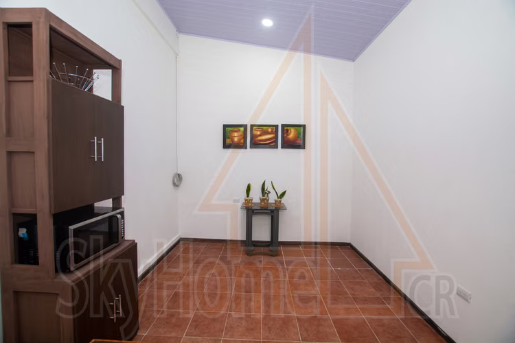 2037 / Alquiler / Lomas de Ayarco / Amueblado / Servicios incluidos - Imagen 4