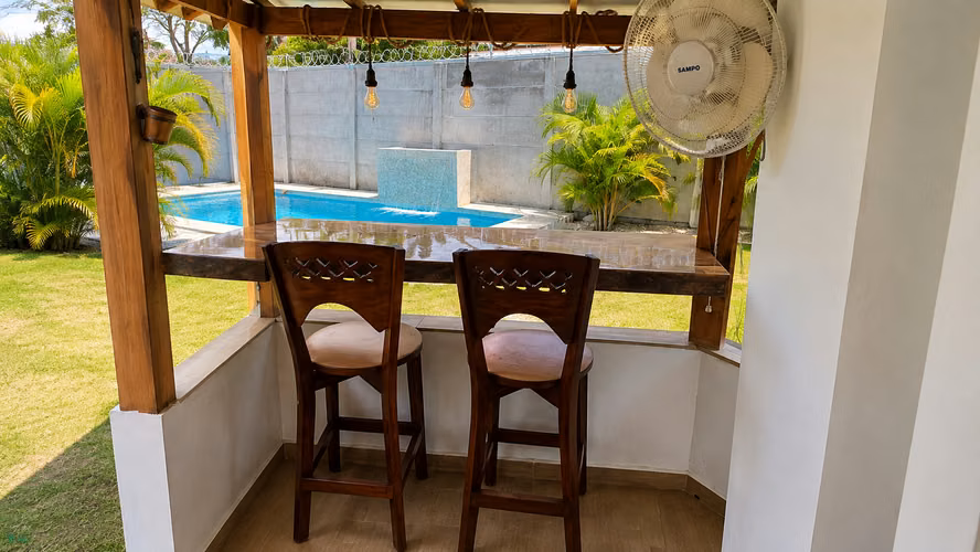 Casa Remodelada con Piscina Playa Potrero - Imagen 19