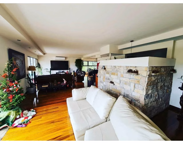 Casa amplia en alquiler - Imagen 12