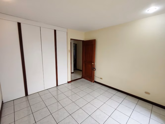 Se alquila casa en Bello Horizonte de Escazú. - Imagen 17