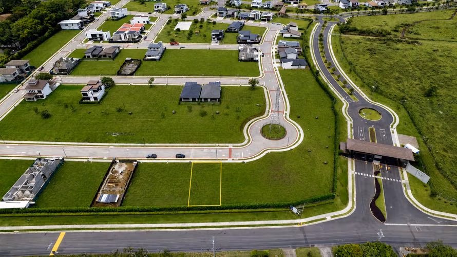 335 m ² lot for Sale in Las Mesetas, Hacienda Los Reyes - La Guátima
