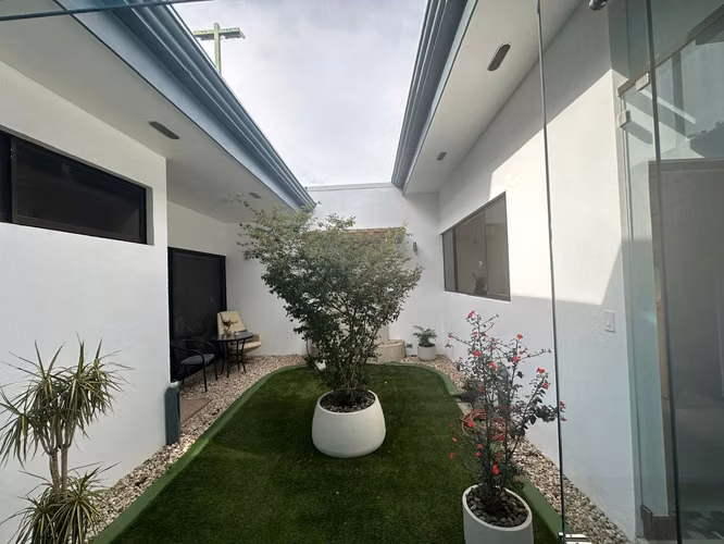 Venta de Casa en Condominio Lusso – Pozos de Santa Ana - Imagen 2
