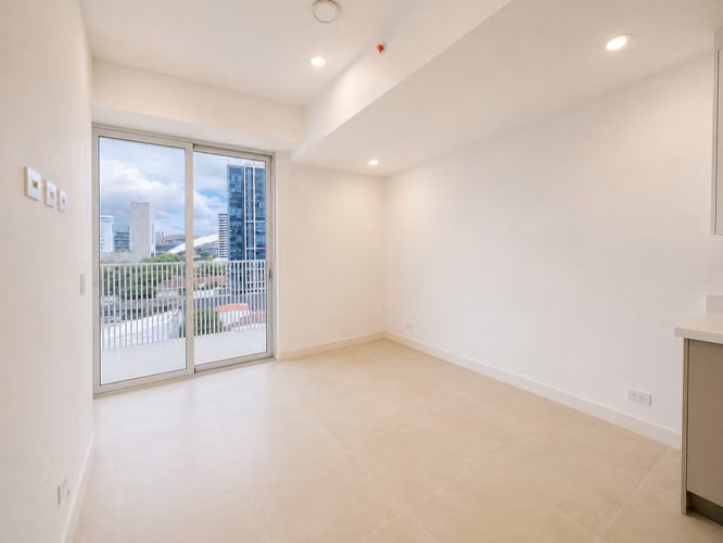 Venta apto de lujo con diseño contemporáneo, La Sabana. (IC) - Imagen 5