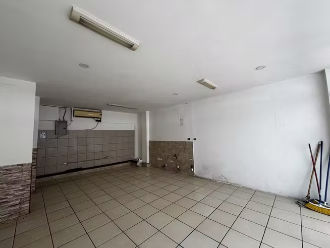 Local comercial San Rafael de Escazú primer piso 35m2 - Imagen 17