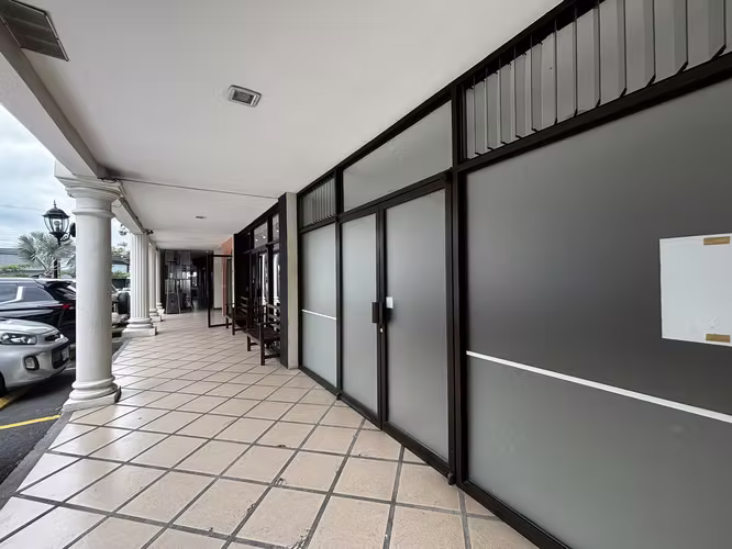 Local comercial San Rafael de Escazú primer piso 35m2 - Imagen 9