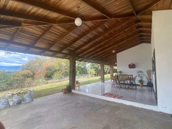 Venta de casa de un nivel rebajada piedades santa ana uso suelo mixto y alta densidad - Imagen 4