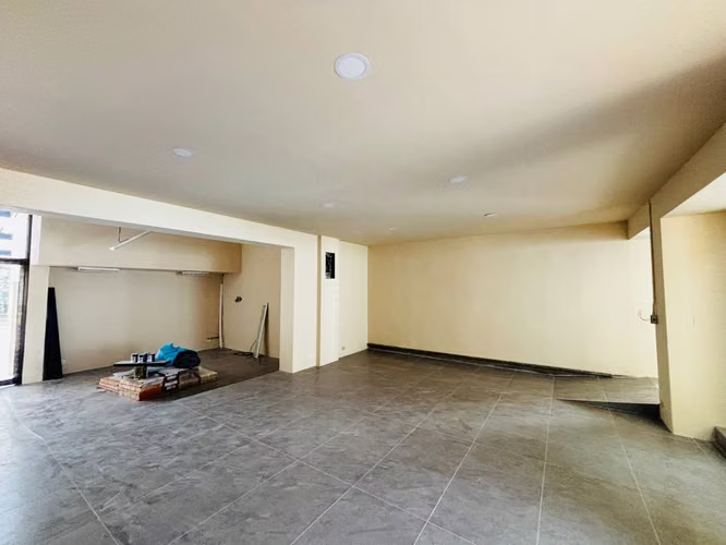 Local comercial 350m2 Nunciatura una planta  - Imagen 8