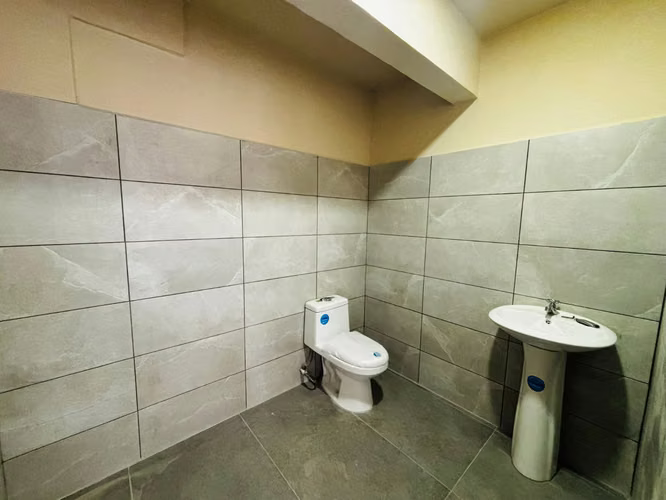 Local comercial 350m2 Nunciatura una planta  - Imagen 2