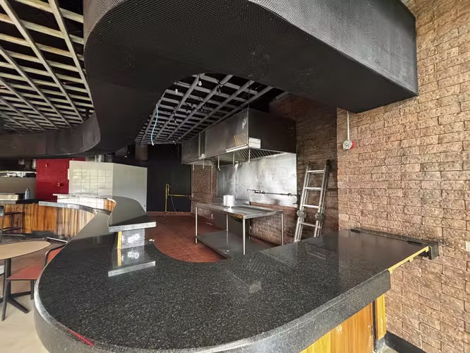 Locales comerciales mercado gastronómico Escazú 32m2 - Imagen 2