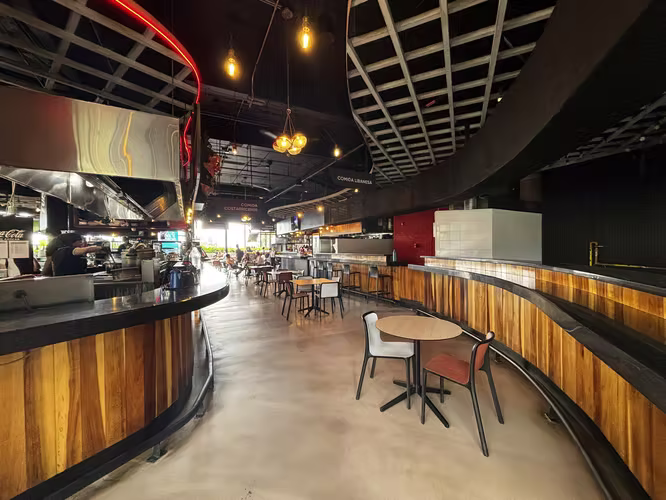 Locales comerciales mercado gastronómico Escazú 32m2