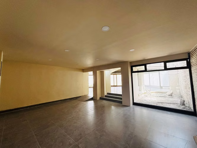Local comercial 350m2 Nunciatura una planta  - Imagen 9