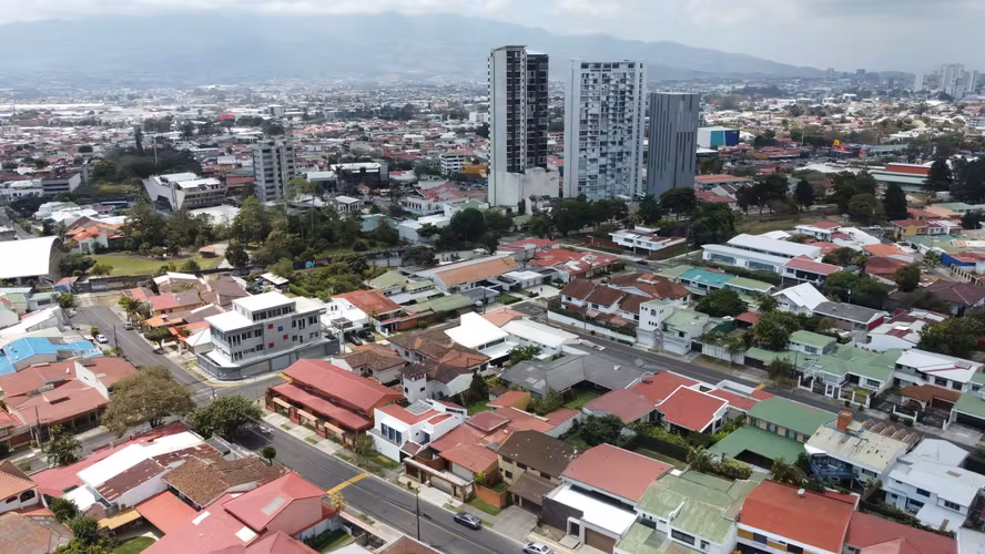 AE ARQUITECTURA | ALQUILER APARTAMENTO CONDOMINIO iFRESES AE 0662 - Imagen 18