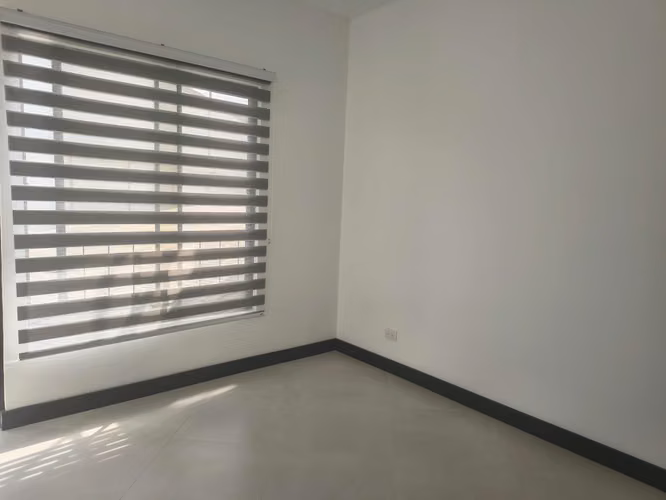 ALQUILER DE APARTAMENTO DE UNA SOLA PLANTA EN POZOS DE SANTA  ANA INCLUYE SERVICIOS - Imagen 12