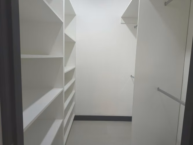 ALQUILER DE APARTAMENTO DE UNA SOLA PLANTA EN POZOS DE SANTA  ANA INCLUYE SERVICIOS - Imagen 3