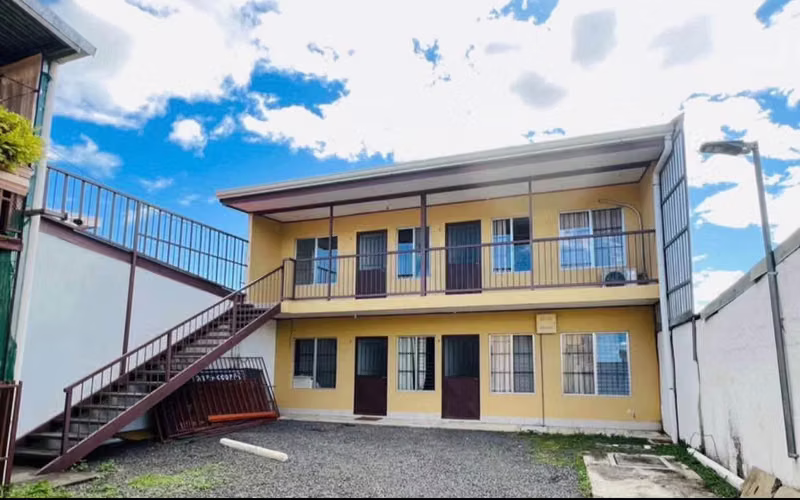 SE ALQUILA APARTAMENTO