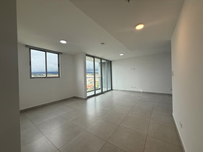 ALQUILER APARTAMENTO HEREDIA ALTAMIRA PASEO DE LAS FLORES/PLAZA BRATSY - Imagen 3