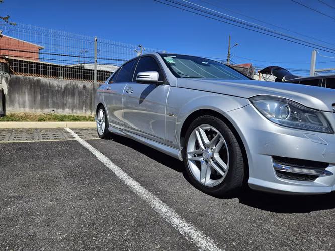 Mercedes C350 AMG