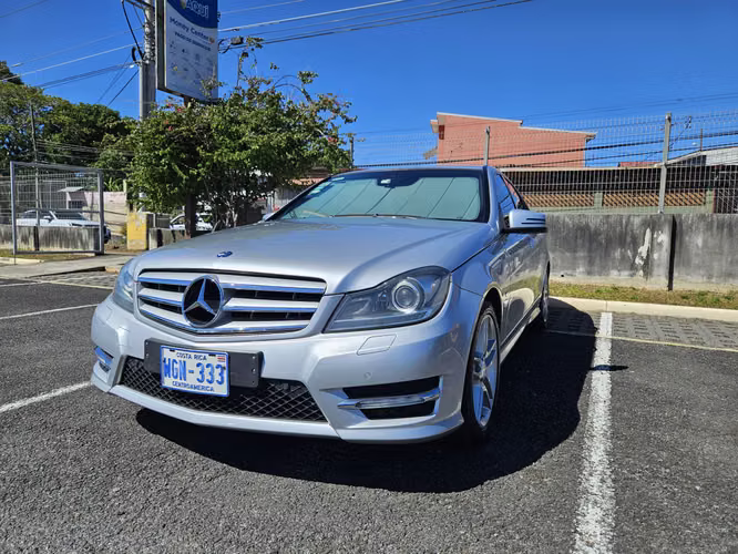 Mercedes C350 AMG