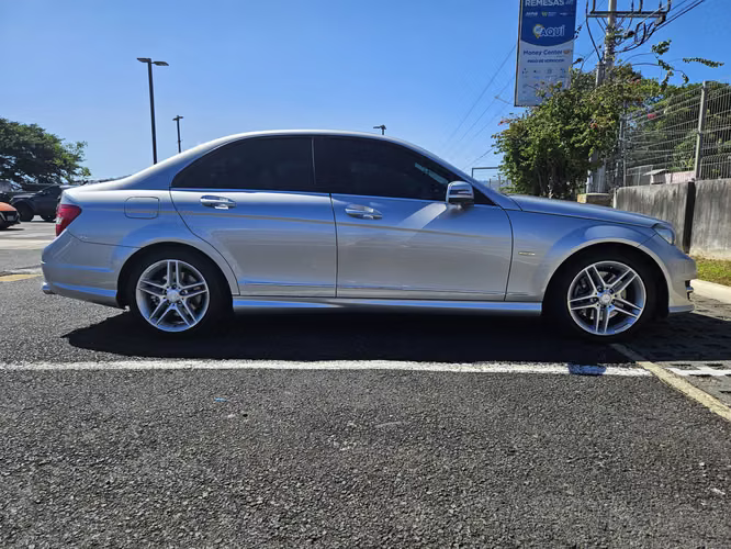 Mercedes C350 AMG