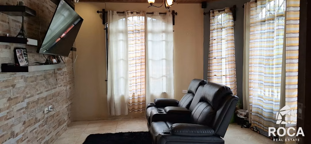 Venta de casa con piscina en Cajon de Perez Zeledon - Imagen 16