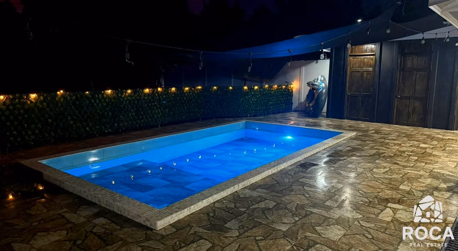 Venta de casa con piscina en Cajon de Perez Zeledon - Imagen 17