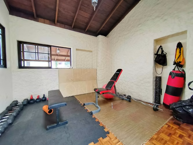Alquiler Casa Amueblada en Escazú | Condominio con Vista a las Montañas - Imagen 17