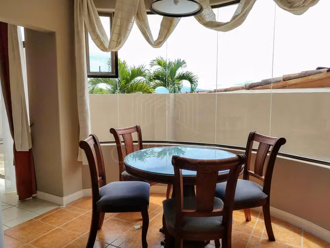 Alquiler Casa Amueblada en Escazú | Condominio con Vista a las Montañas - Imagen 5