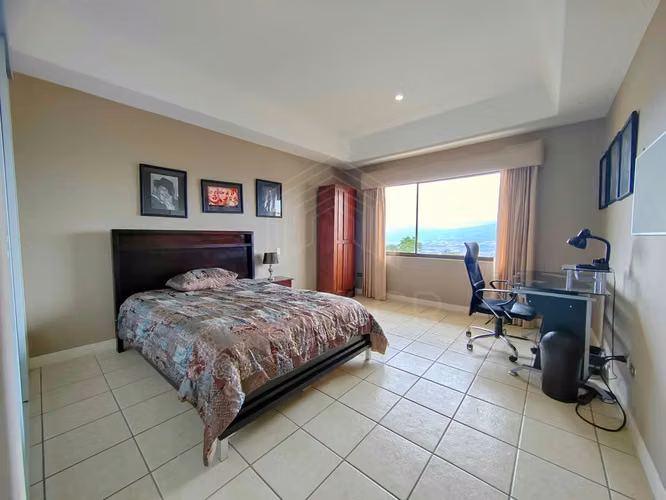 Alquiler Casa Amueblada en Escazú | Condominio con Vista a las Montañas - Imagen 9