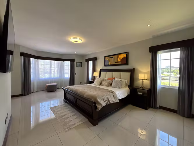 VENTA DE CASA EN RESIDENCIAL LOMAS DEL ZURQUÍ, SAN ISIDRO, HEREDIA - Imagen 18
