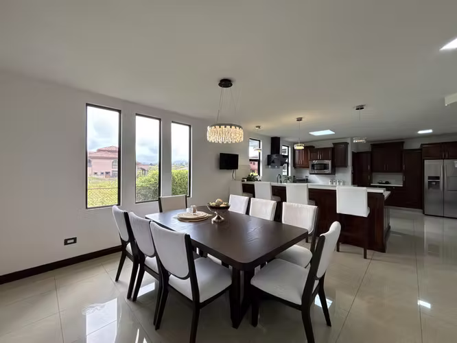 VENTA DE CASA EN RESIDENCIAL LOMAS DEL ZURQUÍ, SAN ISIDRO, HEREDIA - Imagen 7