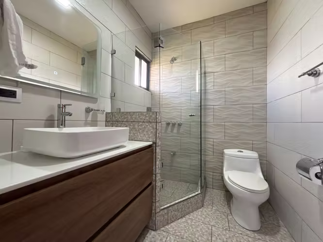 VENTA DE CASA EN RESIDENCIAL LOMAS DEL ZURQUÍ, SAN ISIDRO, HEREDIA - Imagen 15