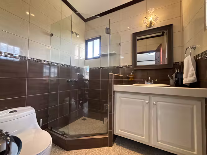 VENTA DE CASA EN RESIDENCIAL LOMAS DEL ZURQUÍ, SAN ISIDRO, HEREDIA - Imagen 17