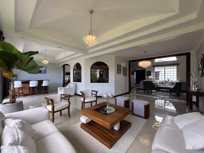 VENTA DE CASA EN RESIDENCIAL LOMAS DEL ZURQUÍ, SAN ISIDRO, HEREDIA - Imagen 3