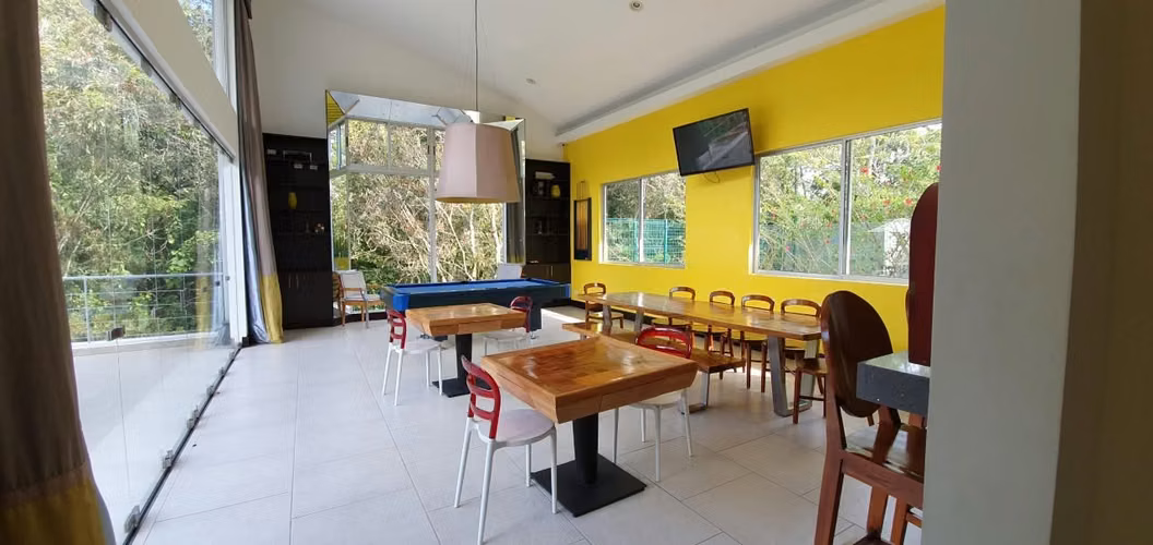 Apartamento Eco de Lujo en Escazú | Jardín Privado | $1,300 Incluye Cuota - Imagen 12