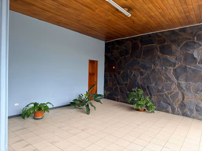 Venta Amplia casa de un solo nivel en Sabana Norte. - Imagen 5