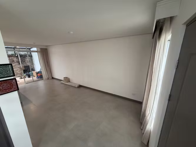 Moderna casa con terraza y amenidades en Montes de Oca - Imagen 9