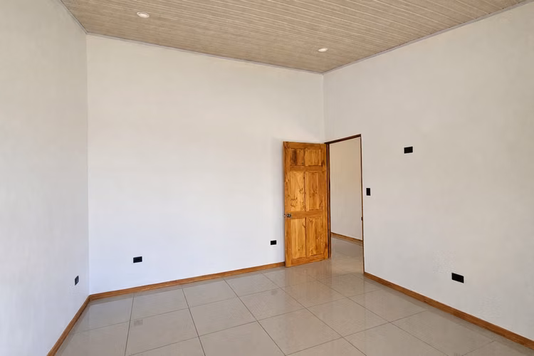 Se Vende Casa en San Gabriel de Aserrí con Vista a las Montañas-8 - Imagen 18